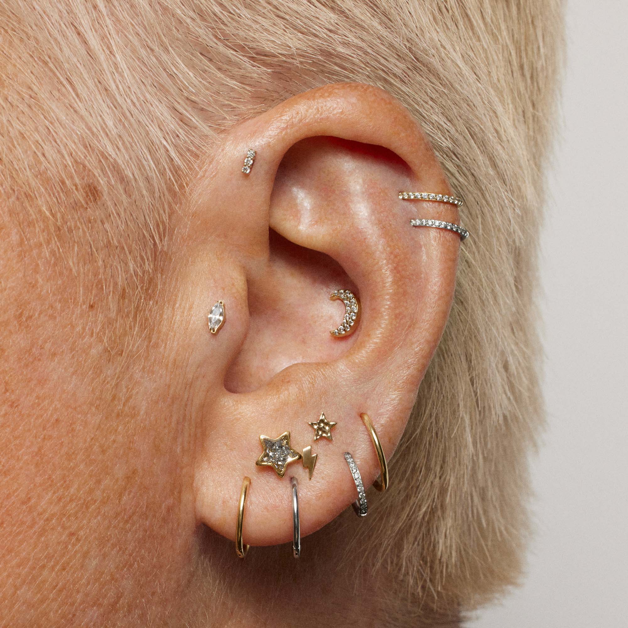 14k Hammered Star Flat Back Stud - Image 4